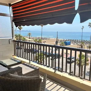 https://frente-a-playa-los-boliches-penelope.1costadelsol.com